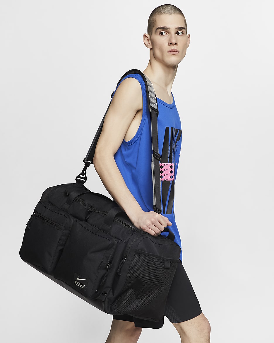 Nike utility chest bag online